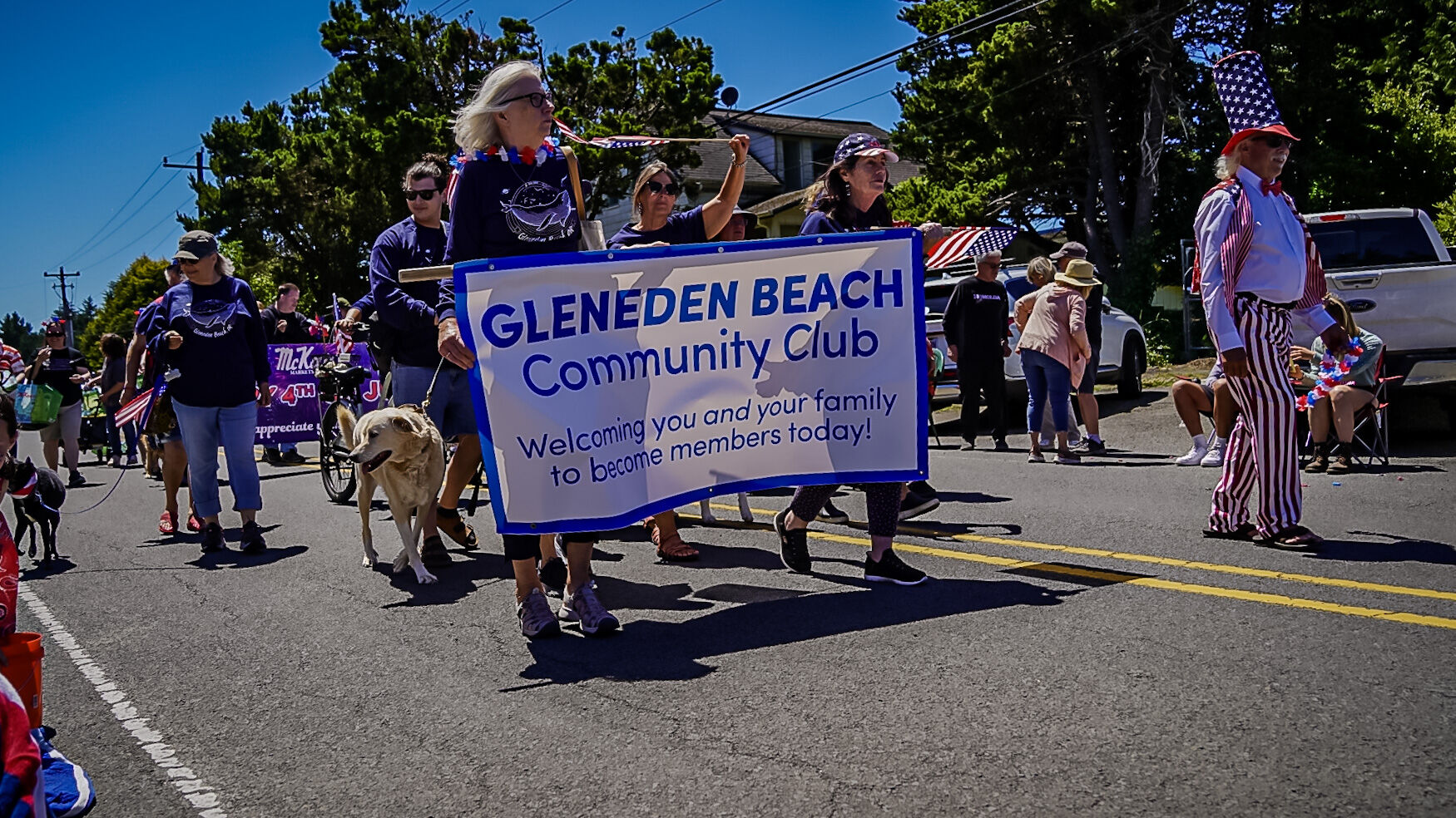 Parade gallery thumbnail 16