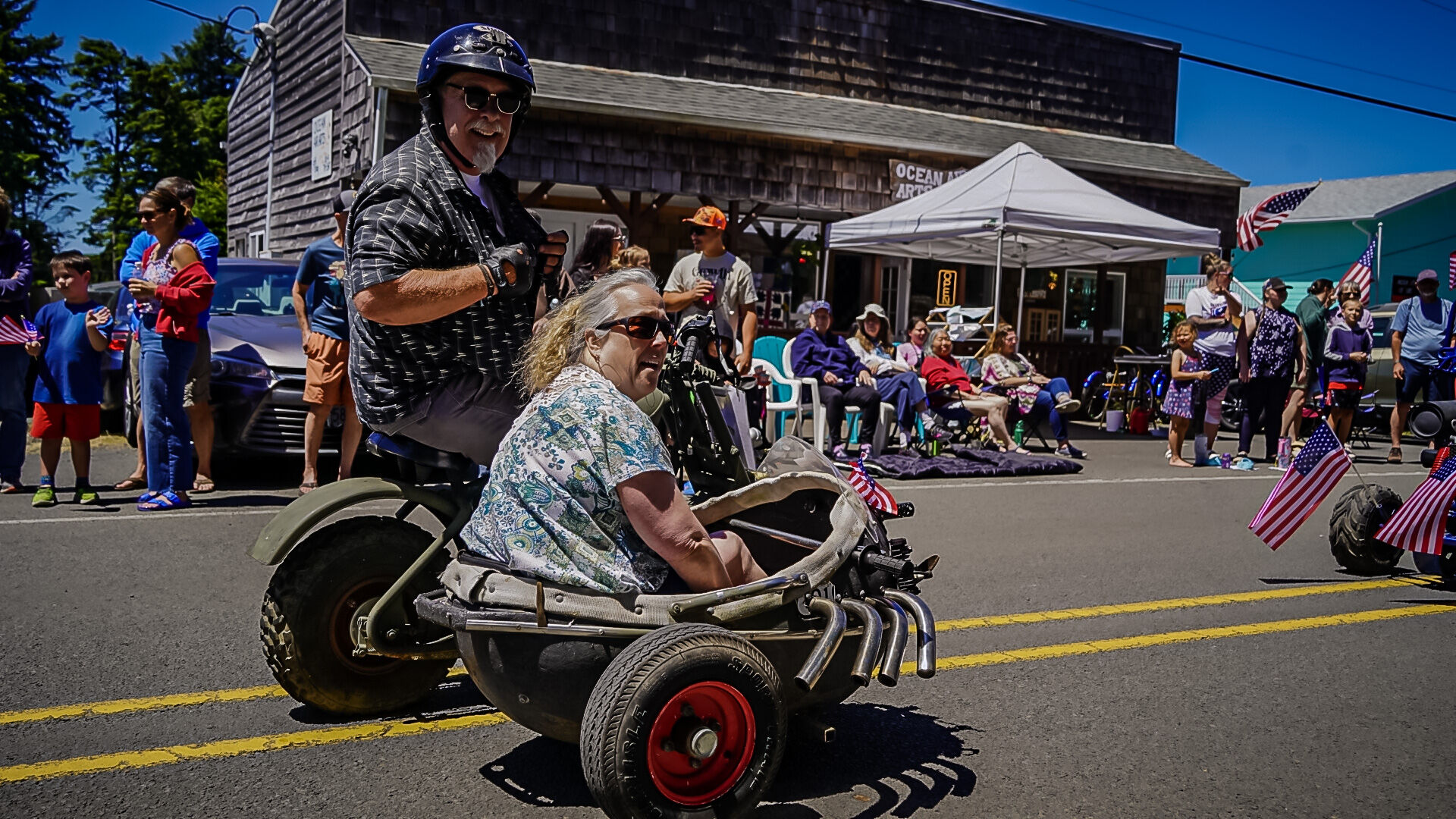 Parade gallery thumbnail 19