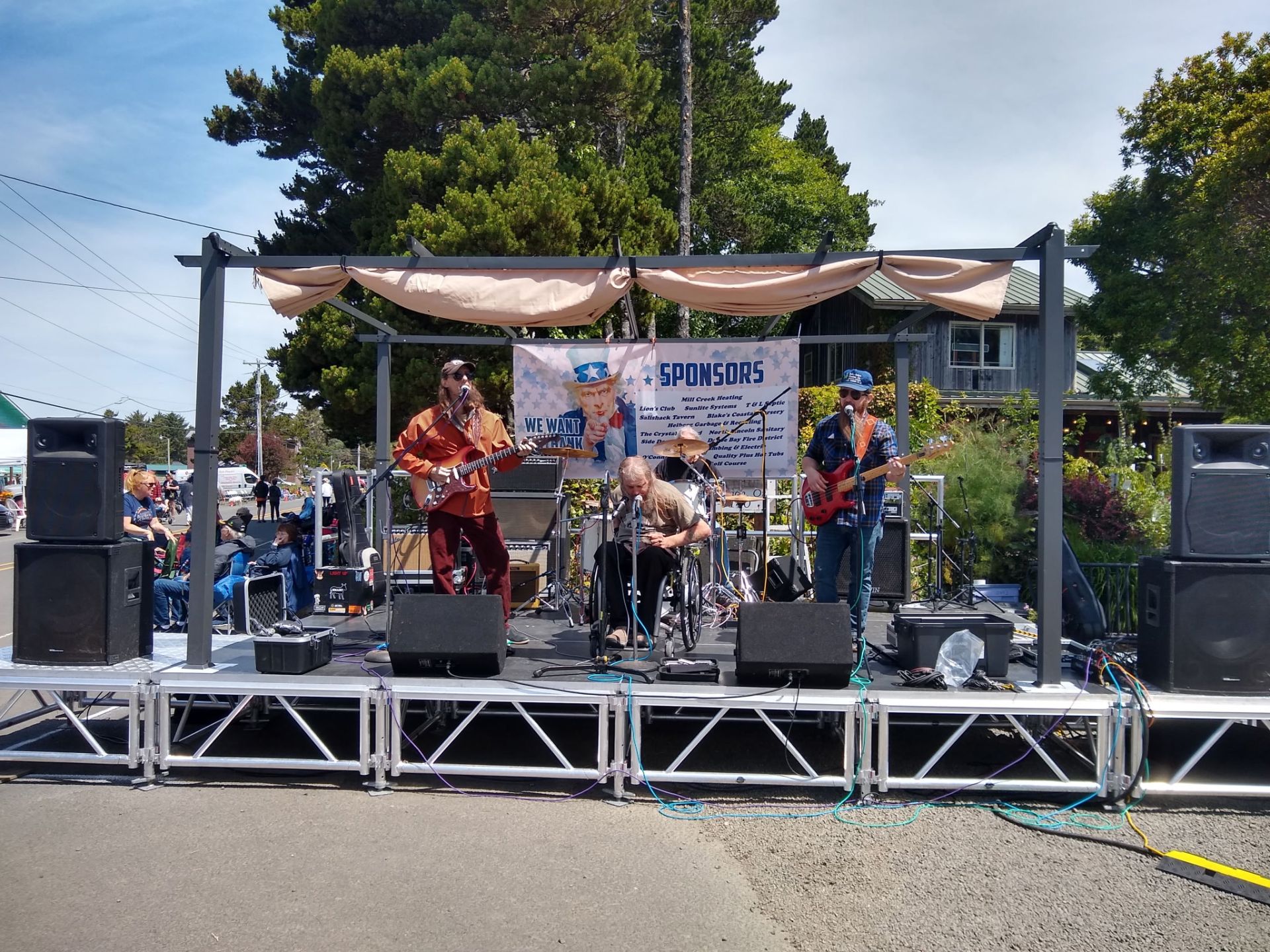 Parade gallery thumbnail 25